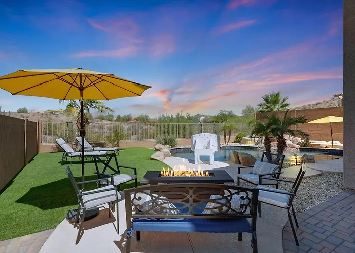 Heated Pool & 5br Retreat/ Estrella Mtn Ranch Holiday home Goodyear