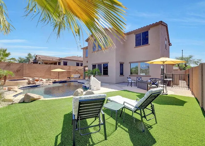 Heated Pool & 5br Retreat/ Estrella Mtn Ranch Holiday home Goodyear