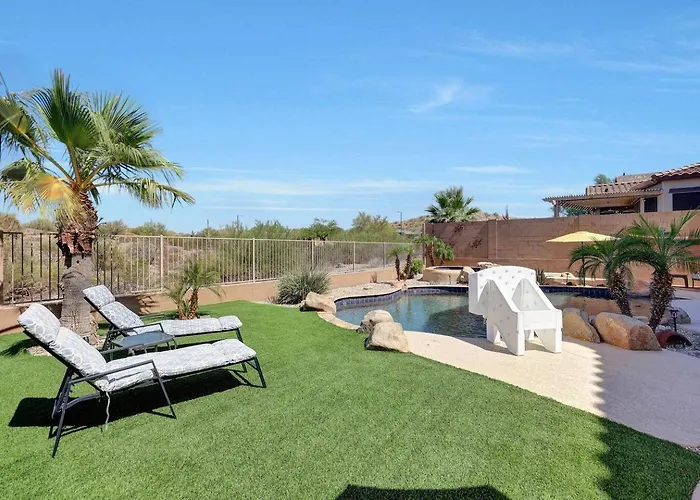 Heated Pool & 5br Retreat/ Estrella Mtn Ranch Holiday home Goodyear