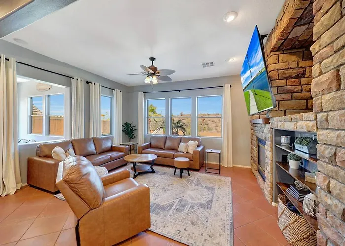 Holiday home Heated Pool & 5br Retreat/ Estrella Mtn Ranch
