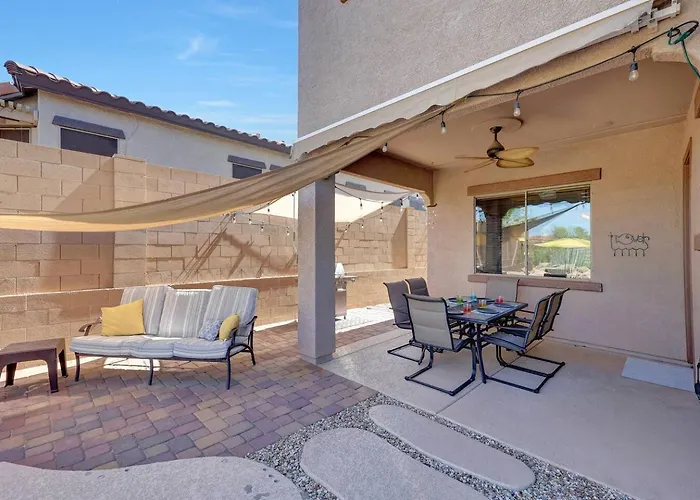Heated Pool & 5br Retreat/ Estrella Mtn Ranch