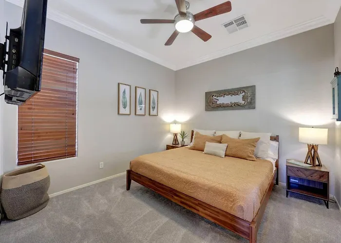 Heated Pool & 5br Retreat/ Estrella Mtn Ranch *