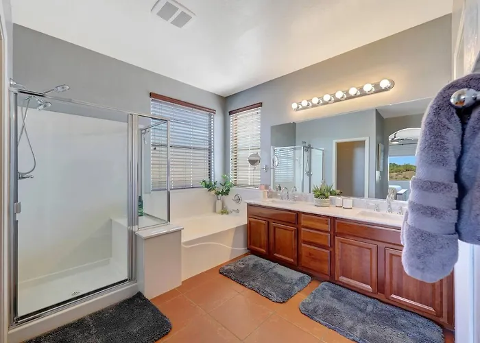 Heated Pool & 5br Retreat/ Estrella Mtn Ranch *